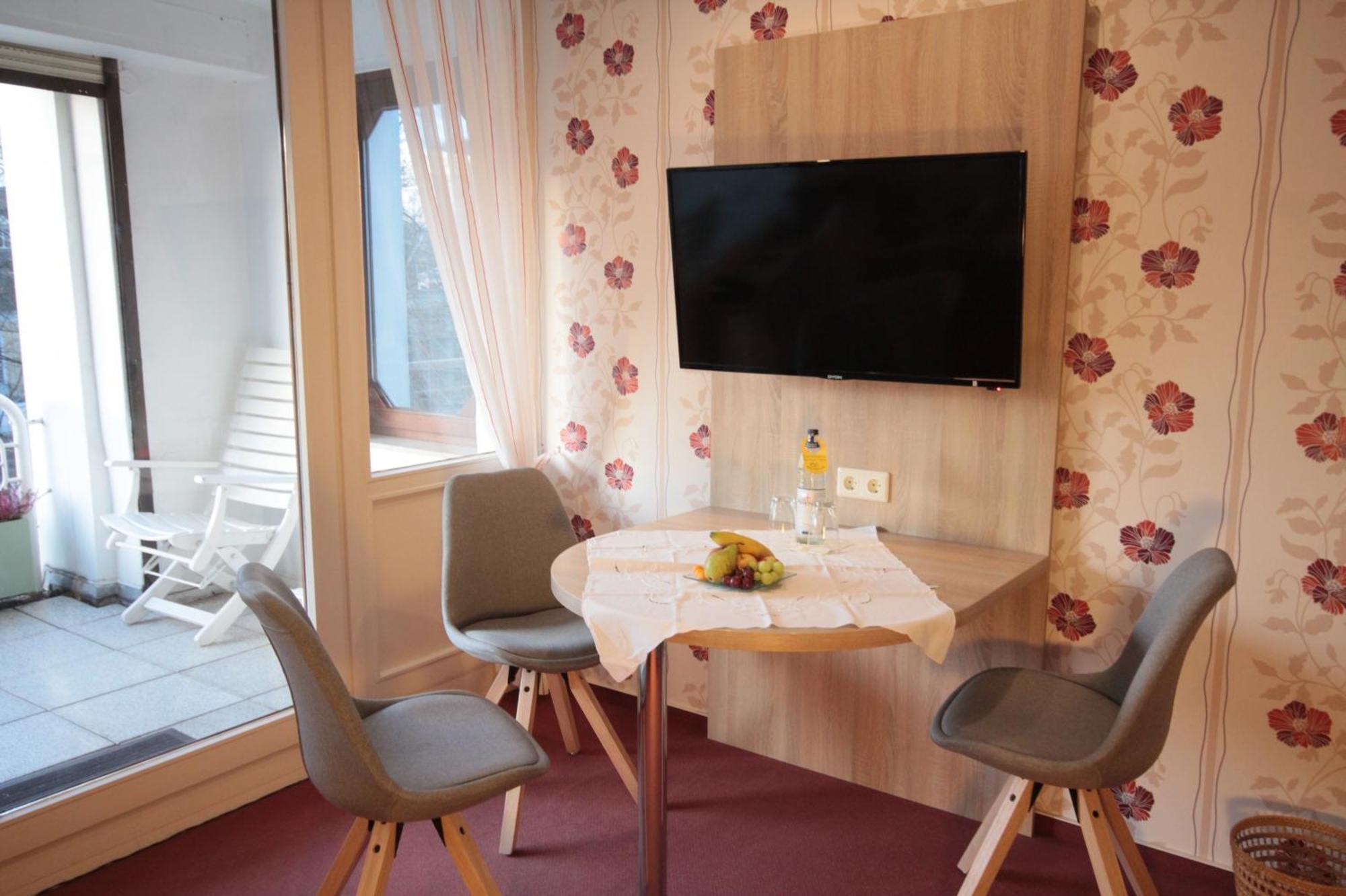 Cafe Schneidewind Hotell Bad Pyrmont Exteriör bild